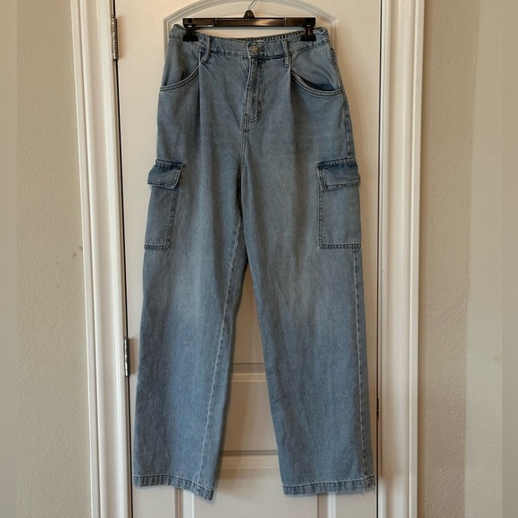 Forever 21 Denim - Forever 21 Casual Blue Denim Cargo Pants, size M